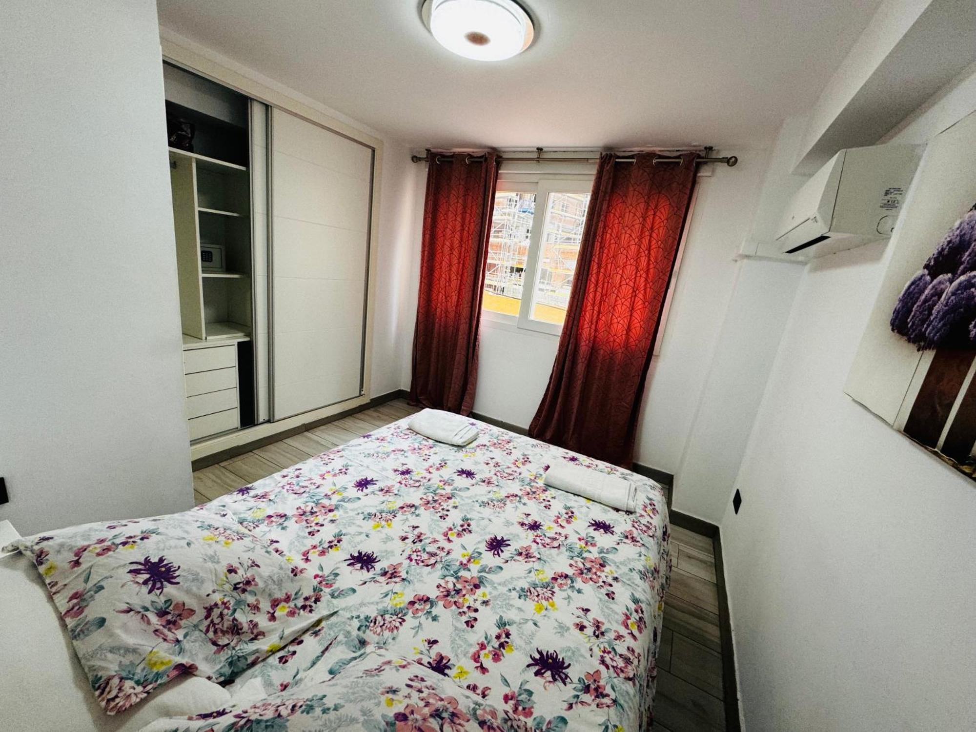 Apartamento Fabrynne Beach Малага Екстер'єр фото