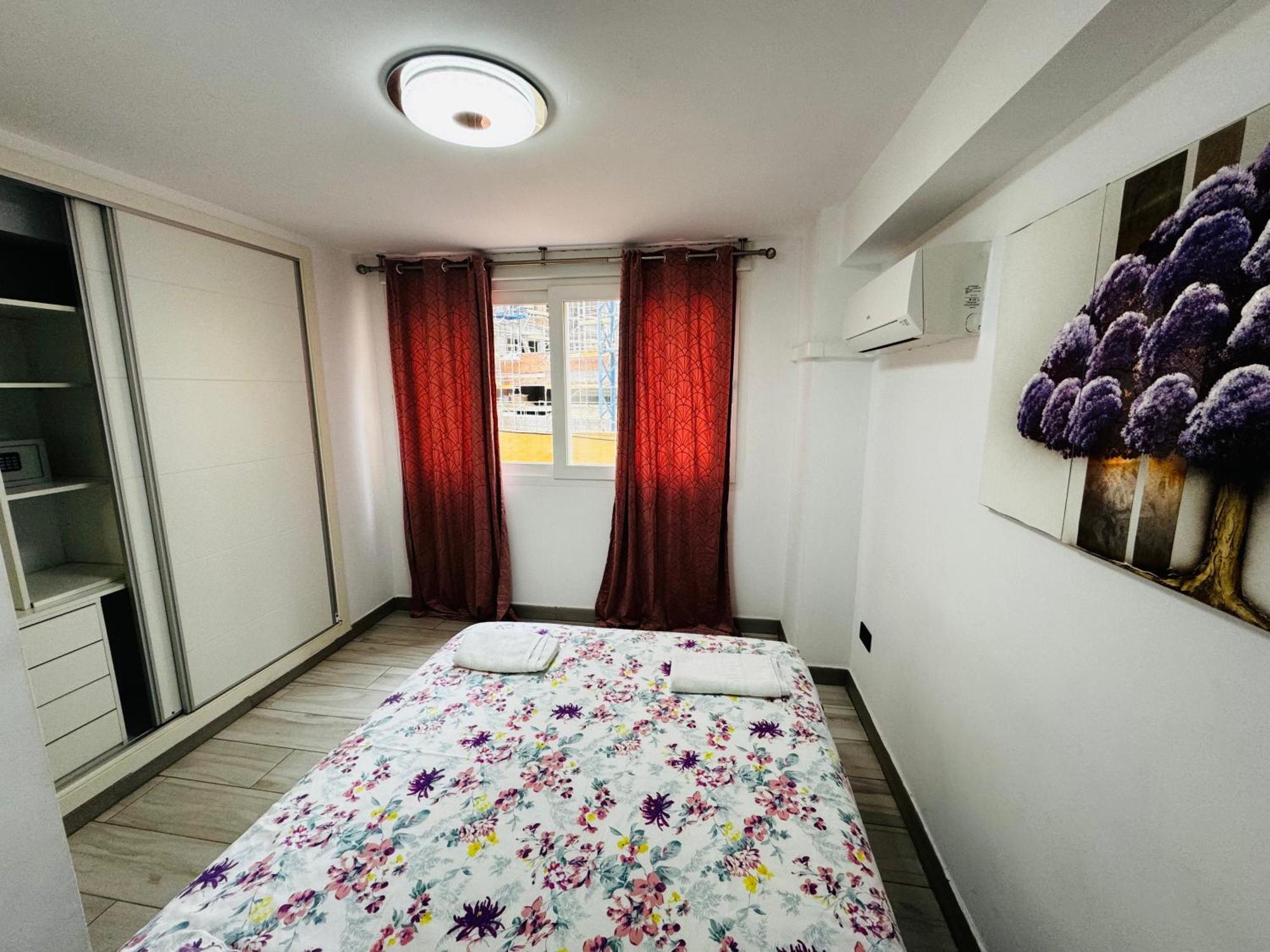 Apartamento Fabrynne Beach Малага Екстер'єр фото