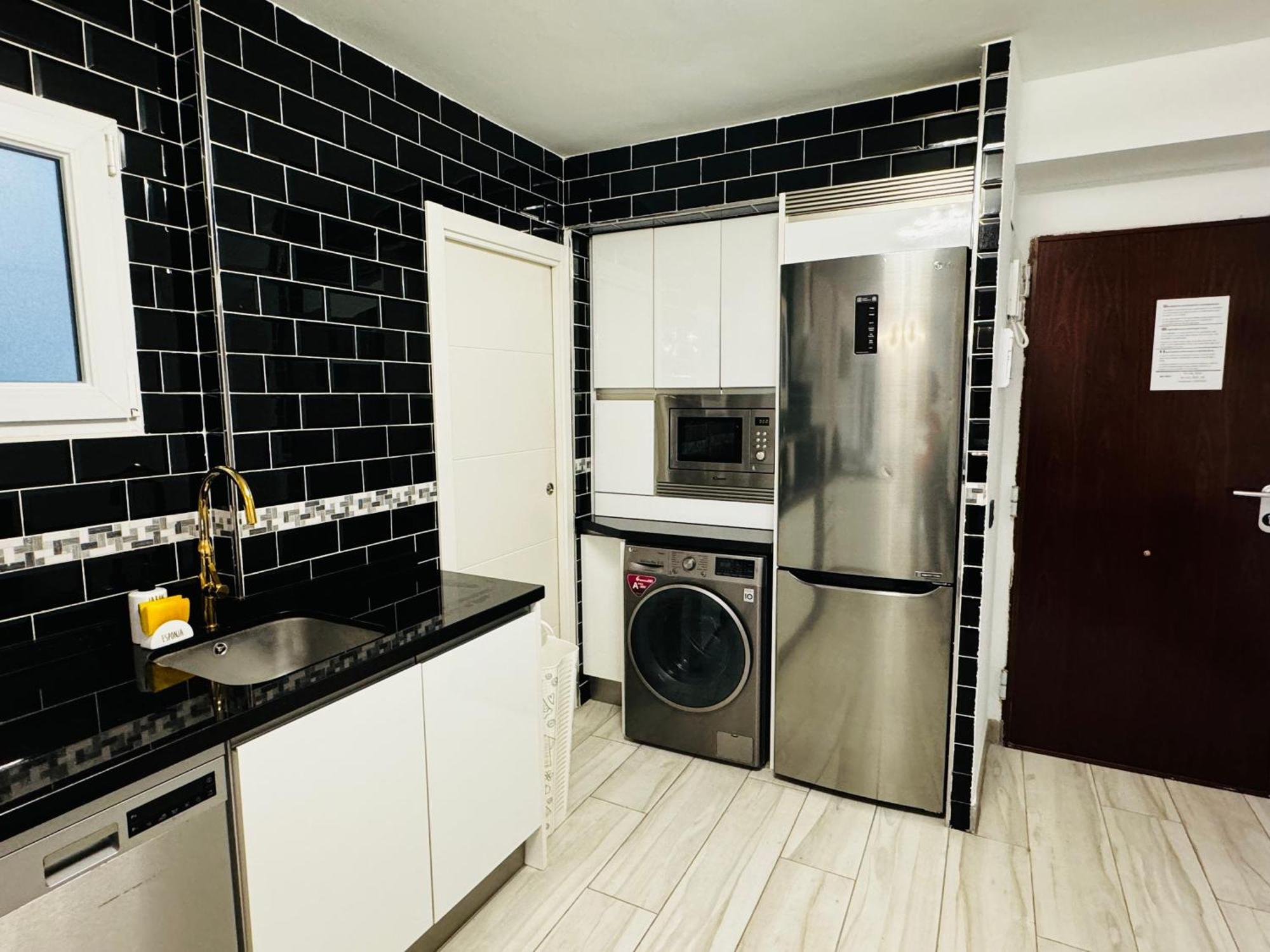 Apartamento Fabrynne Beach Малага Екстер'єр фото