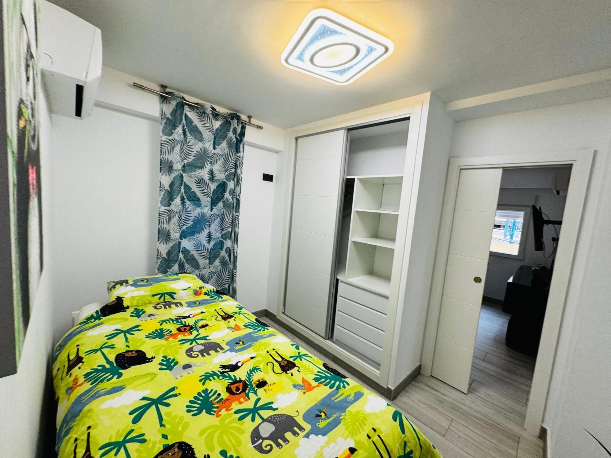 Apartamento Fabrynne Beach Малага Екстер'єр фото